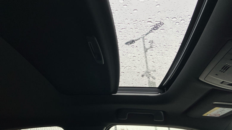 Lexus UX 250h E4 2.0 5dr CVT [Premium Plus/Sunroof] Hybrid Hatchback